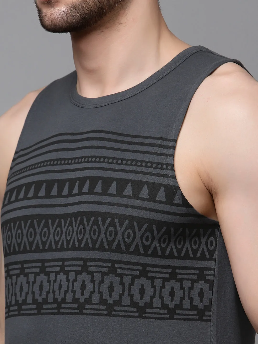 Dark Grey Placement Print Sleeveless T-Shirt Vest With Curved Bottom