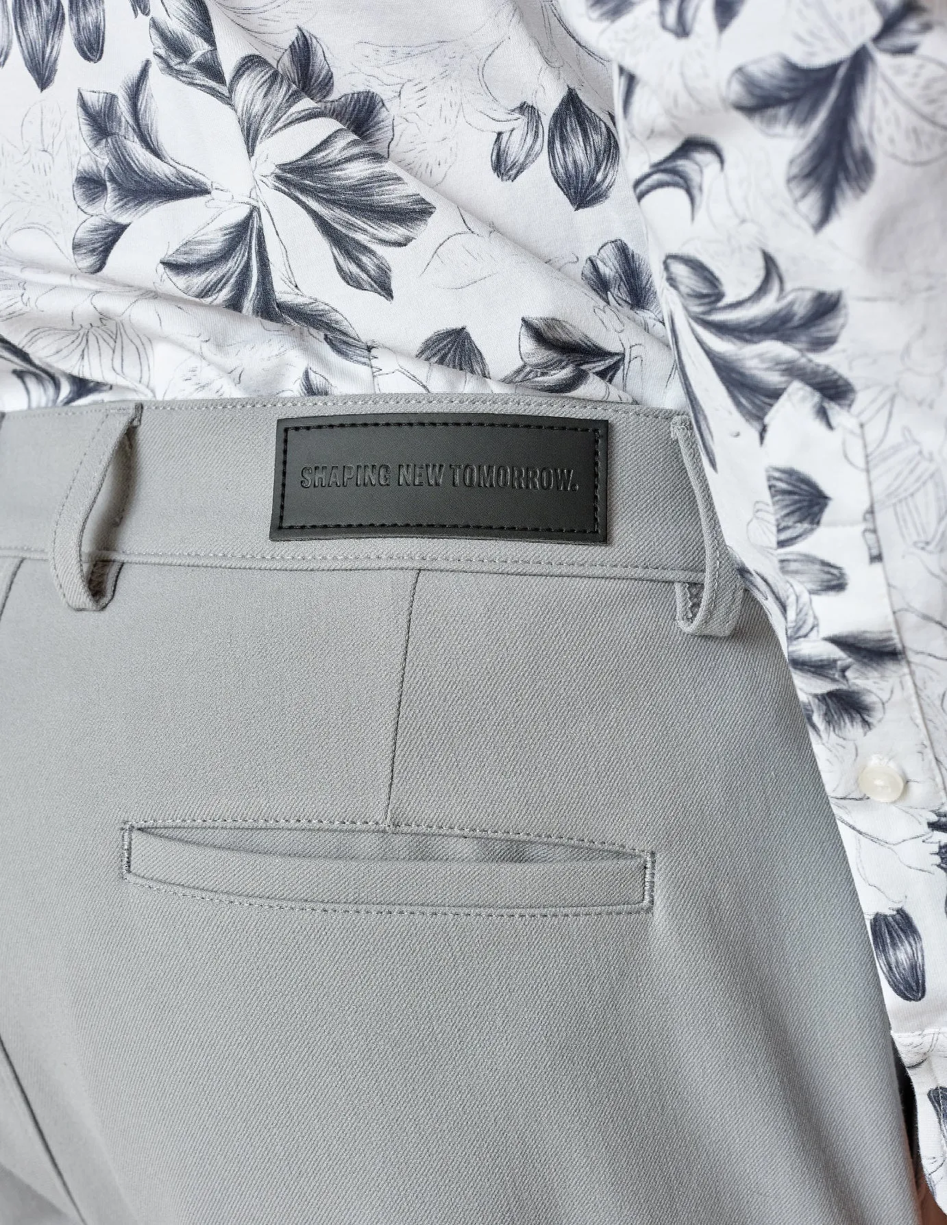 GEN2 Pants Regular Light Grey