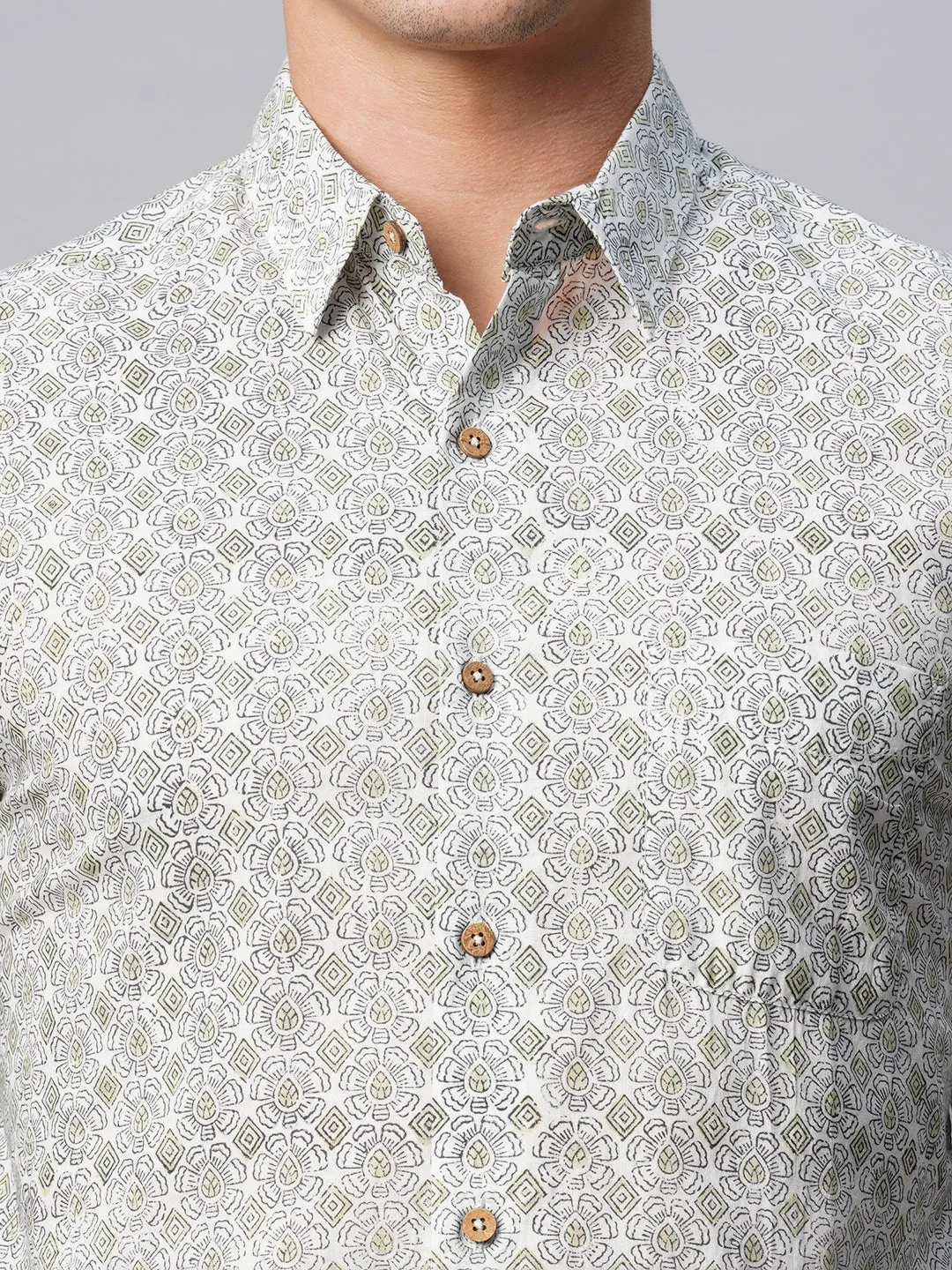 Men's Green Cotton Regular Fit Printed Shirt