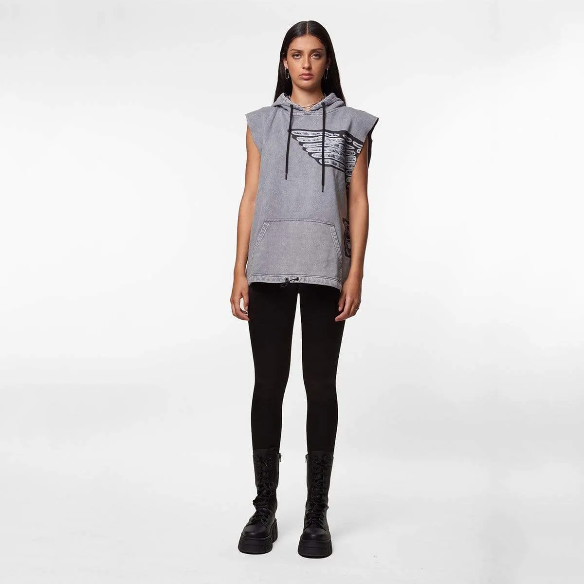 STENCIL SHORT SLEEVE HOOD - GREY