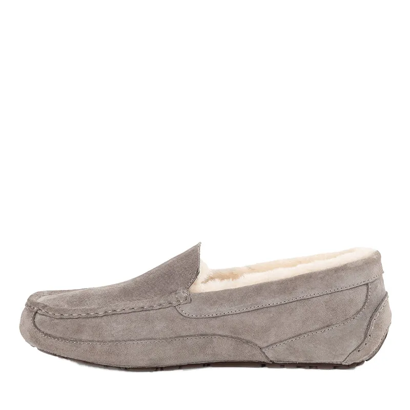 UGG Premium Men Traditional Moccasin