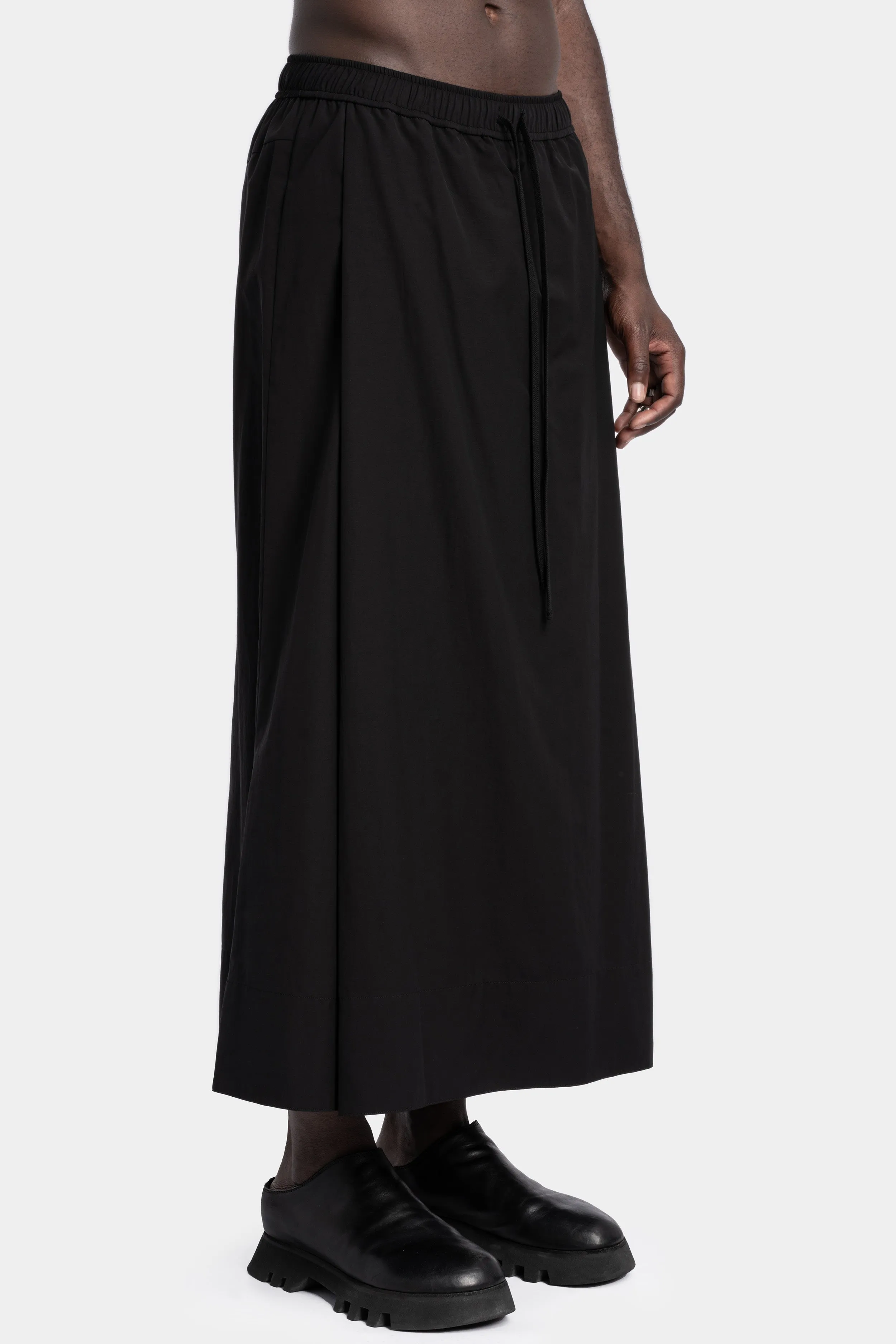 Wide skirt pants